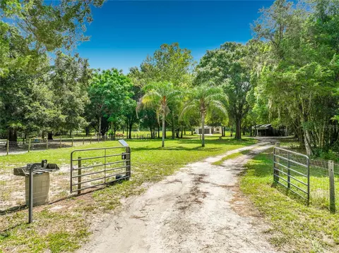 Exterior - 34814 William Ln, Eustis, FL 32736 photo 4 of 17