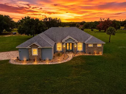 5489 Nantahala Ln, Lady Lake, FL 32159