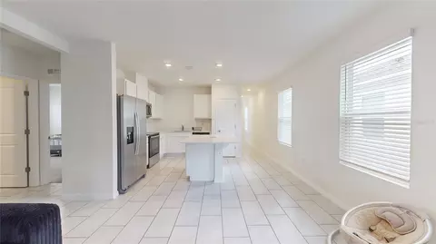 Entry Way - Undisclosed, Umatilla, FL 32784 photo 2 of 2