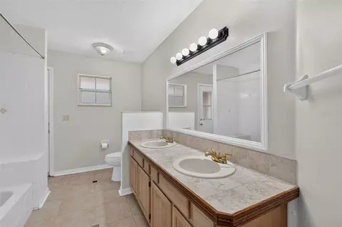 Bath - 37130 County Road 439, Eustis, FL 32736 photo 5 of 5