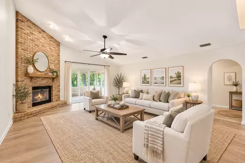 Living - 37130 County Road 439, Eustis, FL 32736 photo 2 of 8