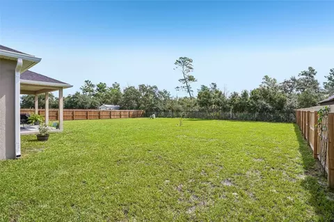 Exterior - 40688 E 9th Ave, Umatilla, FL 32784 photo 6 of 9