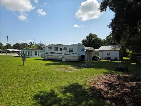 Exterior - 10228 SE 24th St, Webster, FL 33597 photo 7 of 7