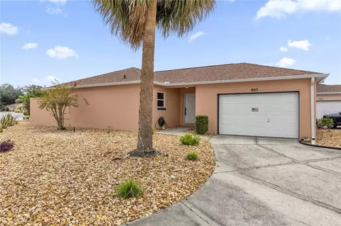 805 San Carlos Ct, Lady Lake, FL 32159
