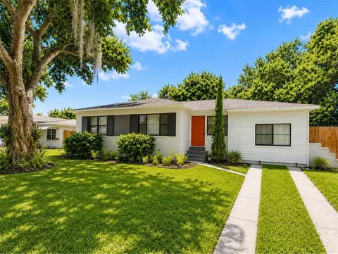 Exterior - 1330 Monterey Dr, Eustis, FL 32726 photo 2 of 11