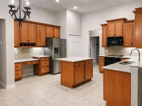 Kitchen - 105 E Blue Water Edge Dr, Eustis, FL 32736 photo 1 of 3