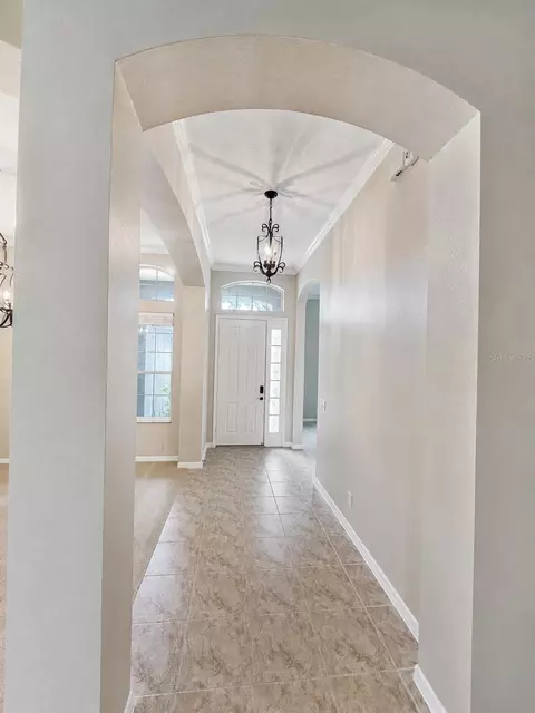 Entry Way - 105 E Blue Water Edge Dr, Eustis, FL 32736 photo 1 of 3