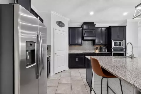 Kitchen - 1529 Alligator St, Saint Cloud, FL 34771 photo 2 of 3