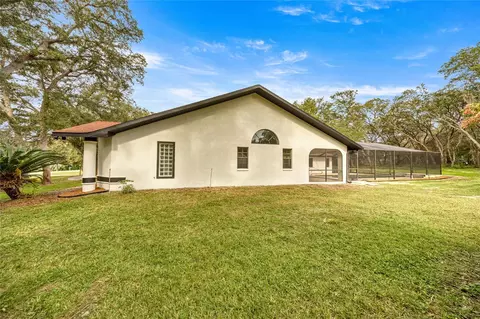 Exterior - 375 N Highview Ave, Hernando, FL 34442 photo 5 of 12