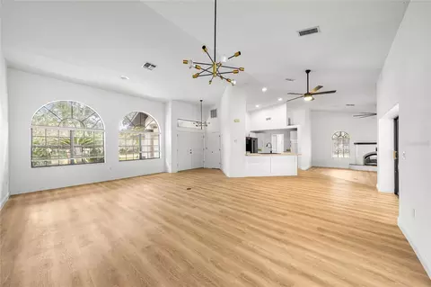 Living - 375 N Highview Ave, Hernando, FL 34442 photo 3 of 8