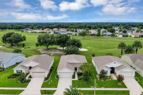 27131 Roanoke Dr, Leesburg, FL 34748