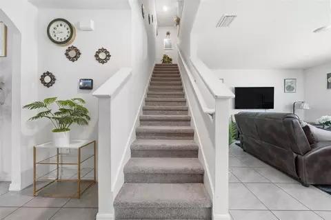 Entry Way - 62 Hickory Course Cir, Ocala, FL 34472 photo 4 of 9