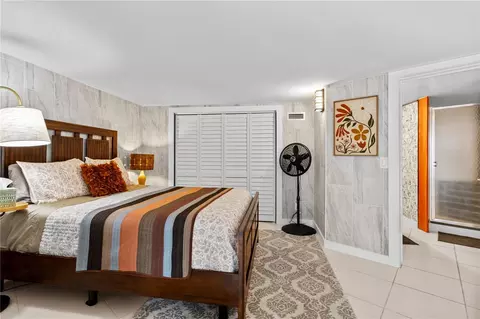 Bedroom - 1830 SE 3rd Ct, Crystal River, FL 34429 photo 1 of 7