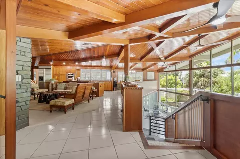 Entry Way - 1830 SE 3rd Ct, Crystal River, FL 34429 photo 4 of 8