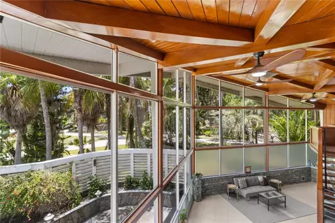 Exterior - 1830 SE 3rd Ct, Crystal River, FL 34429 photo 3 of 5