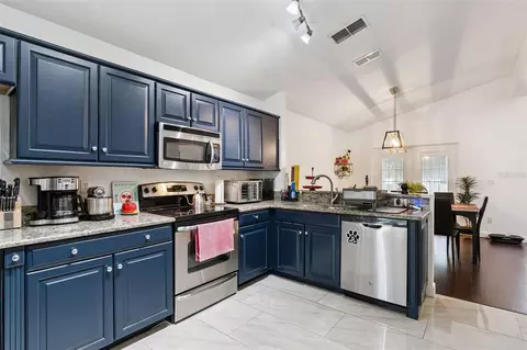 Kitchen - 248 Longhirst Loop, Ocoee, FL 34761 photo 2 of 3