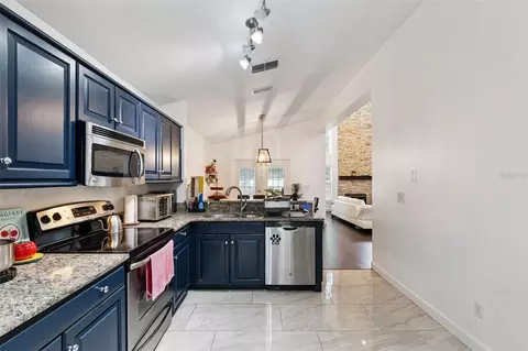 Kitchen - 248 Longhirst Loop, Ocoee, FL 34761 photo 1 of 3