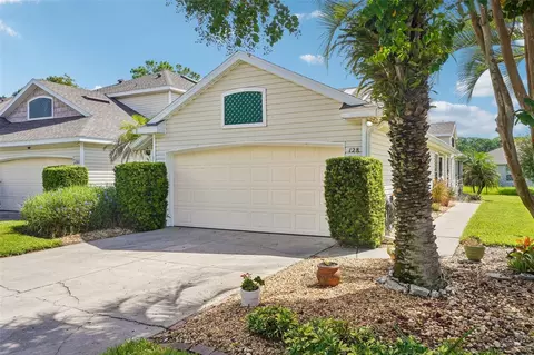 128 Baytree Blvd, Tavares, FL 32778