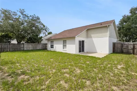 Exterior - 2657 Winchester Cir, Eustis, FL 32726 photo 5 of 5