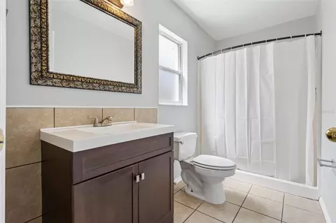 Bath - 2657 Winchester Cir, Eustis, FL 32726 photo 1 of 2