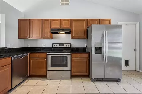 Kitchen - 2657 Winchester Cir, Eustis, FL 32726 photo 1 of 2