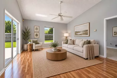 Living - 2657 Winchester Cir, Eustis, FL 32726 photo 3 of 5