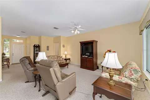 Living - 9588 SE 124th Loop, Summerfield, FL 34491 photo 2 of 4