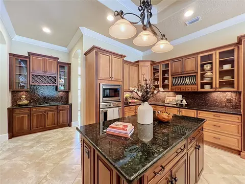 Kitchen - 35719 High Pines Dr, Eustis, FL 32736 photo 10 of 13