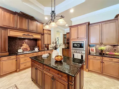 Kitchen - 35719 High Pines Dr, Eustis, FL 32736 photo 4 of 13