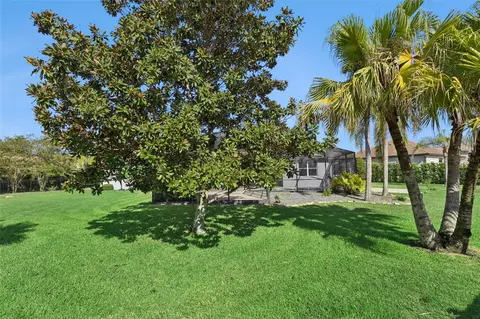 Exterior - 3065 Murano Ct, Mount Dora, FL 32757 photo 11 of 15