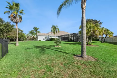 Exterior - 3065 Murano Ct, Mount Dora, FL 32757 photo 14 of 15