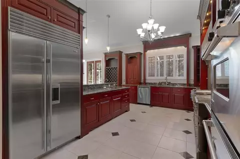 Kitchen - 812 SE 36th Ln, Ocala, FL 34471 photo 1 of 9