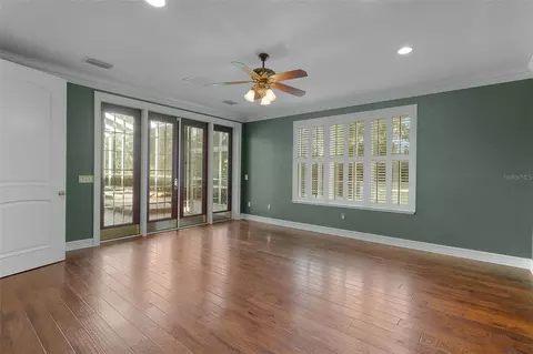 Living - 812 SE 36th Ln, Ocala, FL 34471 photo 6 of 9
