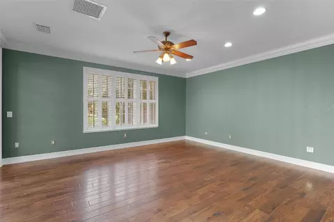 Living - 812 SE 36th Ln, Ocala, FL 34471 photo 8 of 9