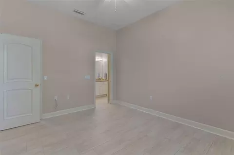 Bedroom - 812 SE 36th Ln, Ocala, FL 34471 photo 7 of 14