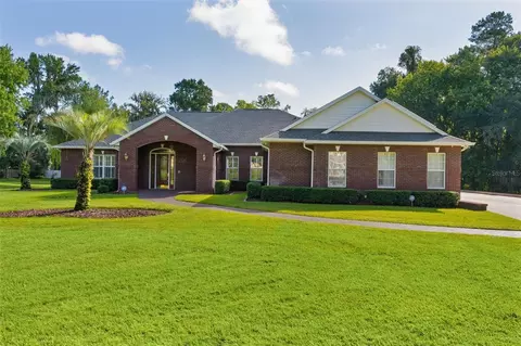 Exterior - 812 SE 36th Ln, Ocala, FL 34471 photo 2 of 21