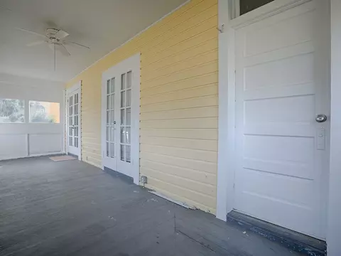 Exterior - 422 E 426 E Citrus Ave, Eustis, FL 32726 photo 5 of 16