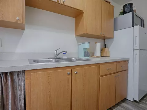Kitchen - 422 E 426 E Citrus Ave, Eustis, FL 32726 photo 9 of 14