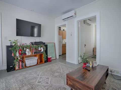 Living - 422 E 426 E Citrus Ave, Eustis, FL 32726 photo 13 of 17