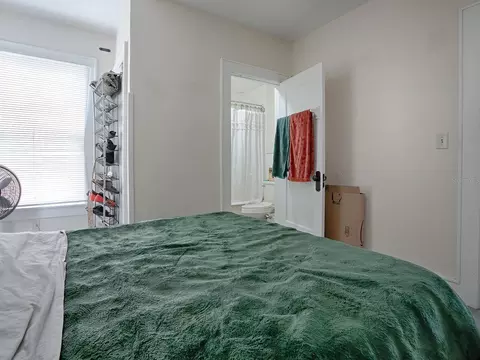 Bedroom - 422 E 426 E Citrus Ave, Eustis, FL 32726 photo 13 of 19