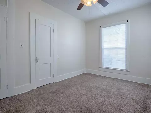 Bedroom - 422 E 426 E Citrus Ave, Eustis, FL 32726 photo 7 of 19