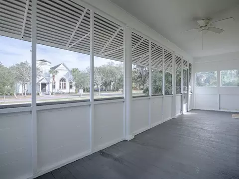 Exterior - 422 E 426 E Citrus Ave, Eustis, FL 32726 photo 6 of 16