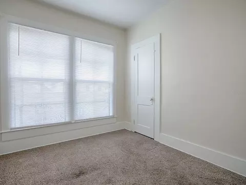 Bedroom - 422 E 426 E Citrus Ave, Eustis, FL 32726 photo 5 of 19