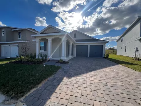 1679 Cadence St, Minneola, FL 34715