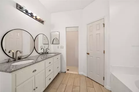 Bath - 5325 SW 129th Pl, Ocala, FL 34473 photo 2 of 6