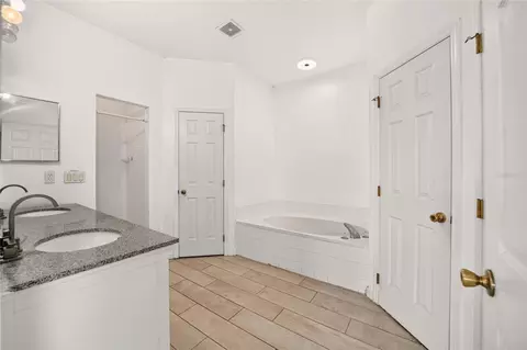 Bath - 5325 SW 129th Pl, Ocala, FL 34473 photo 1 of 6