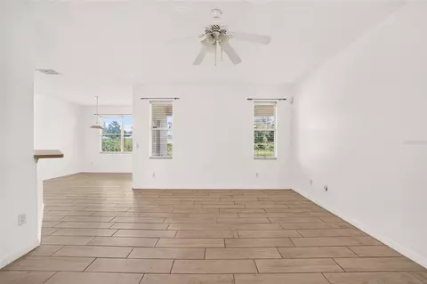 Living - 5325 SW 129th Pl, Ocala, FL 34473 photo 2 of 10