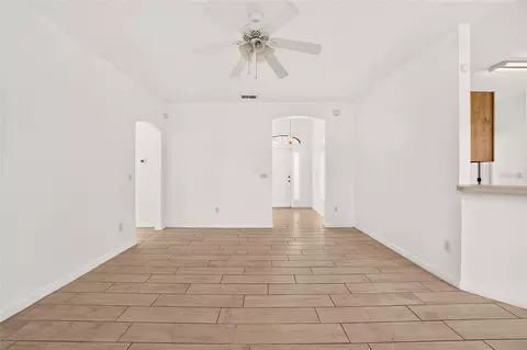 Living - 5325 SW 129th Pl, Ocala, FL 34473 photo 6 of 10