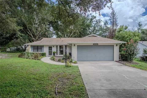 36618 Doral Dr, Grand Island, FL 32735