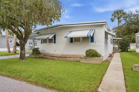 33 Cocos Plumosa Dr, Eustis, FL 32726 photo 6